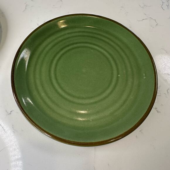 Jaclyn Smith Today Series Green Pattern Salad Plates Set of 2 - Picture 4 of 9